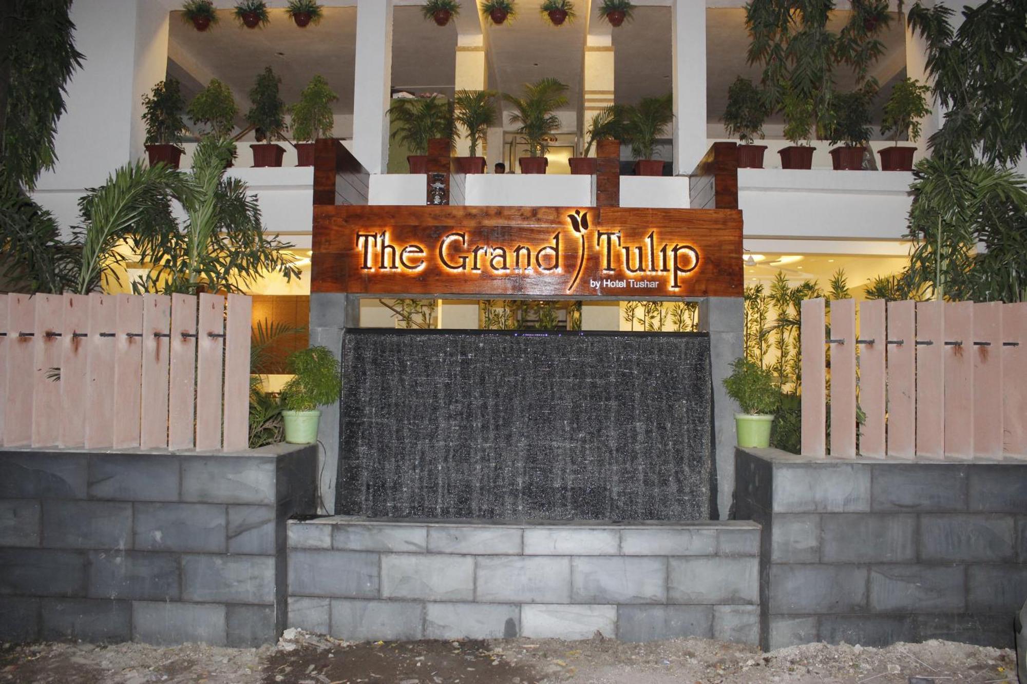 Hotel The Grand Tulip