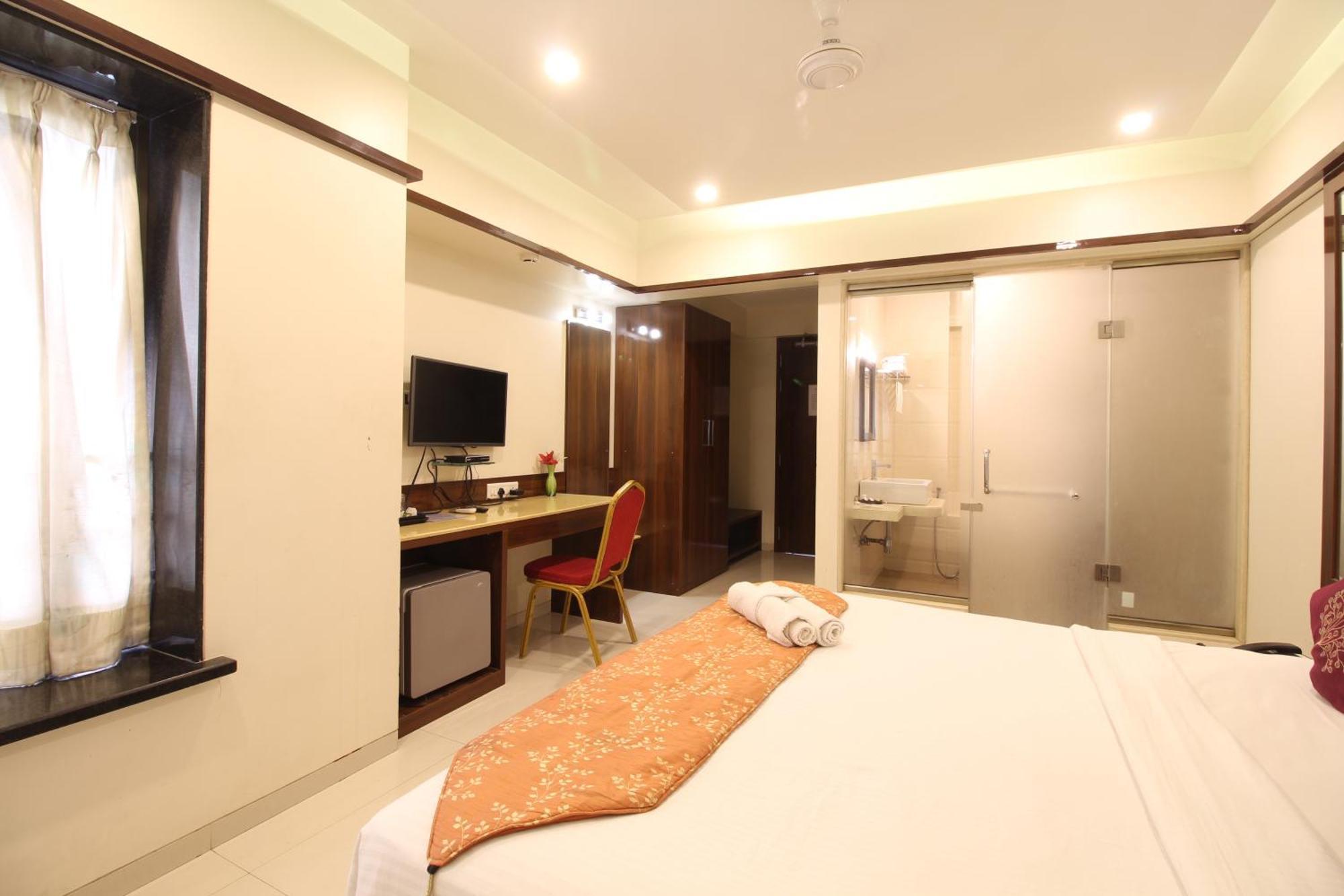 Hotel The Grand Tulip Pune