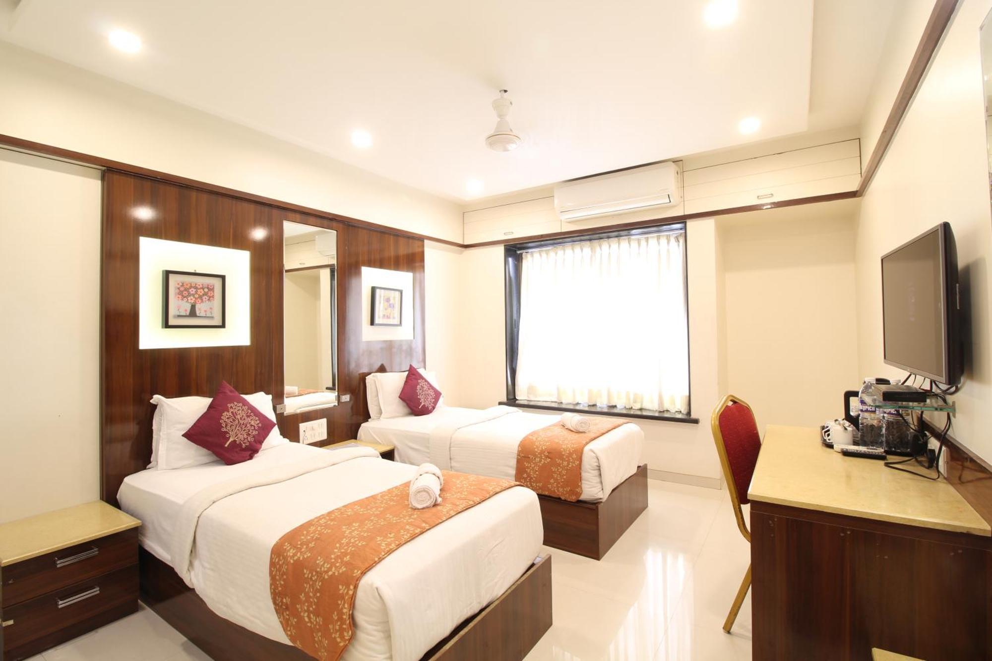 Hotel The Grand Tulip