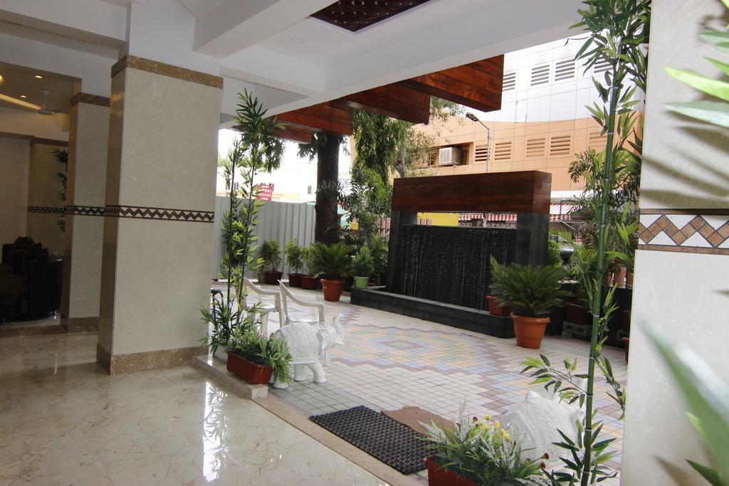 Hotel The Grand Tulip 3*